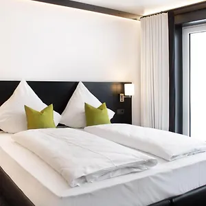 hotellátogatás